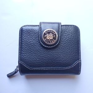 Dooney & Bourke Black Zip Wallet